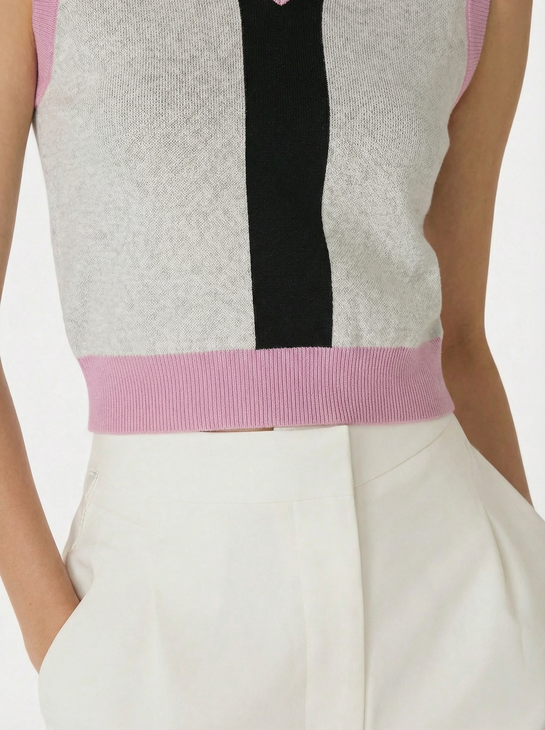 HOLY Knit V-neck vest